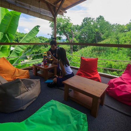 Hostel Dorme Tree Labuan Bajo Exteriér fotografie