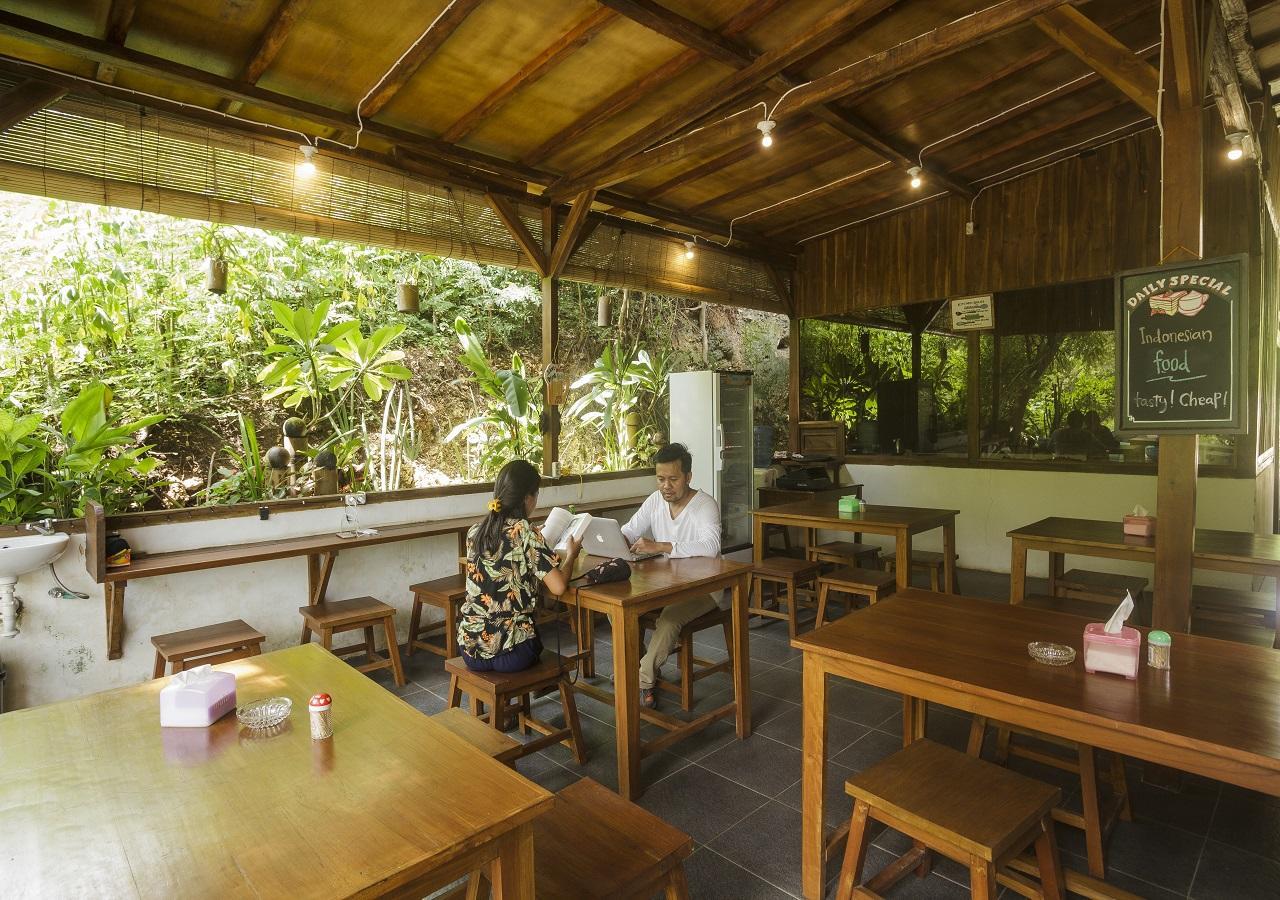 Hostel Dorme Tree Labuan Bajo Exteriér fotografie